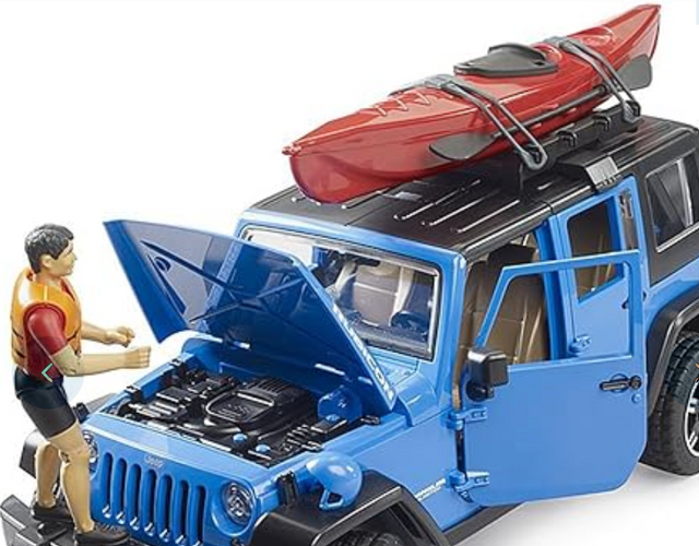 Jeep Wrangler Rubicon w Kayak/Figure