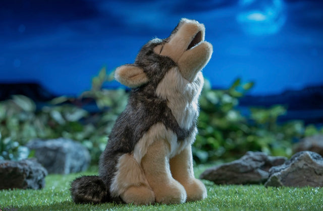 Raina Deluxe Wolf