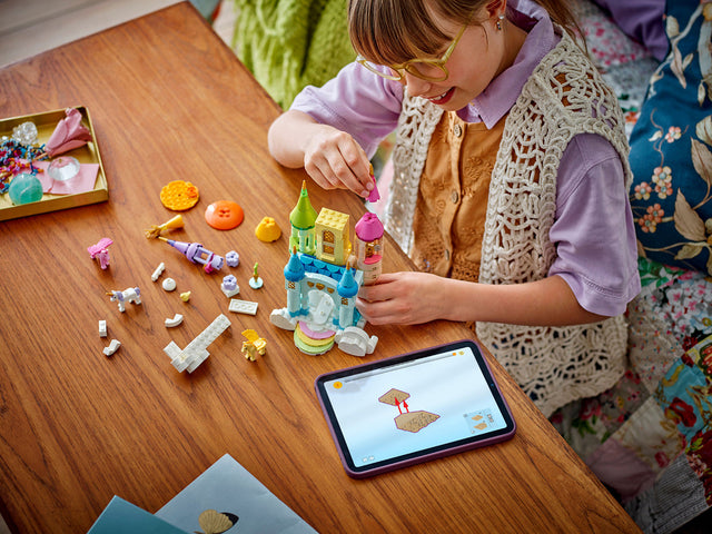 LEGO CREATOR Unicorn Castle