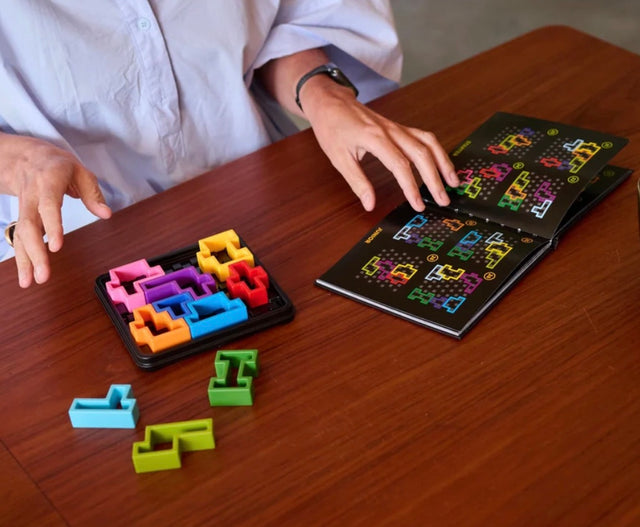 IQ Deluxe Logic Game Square