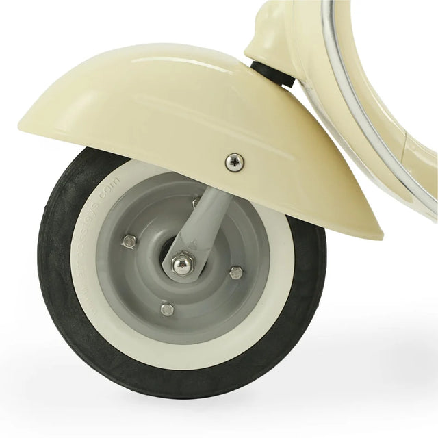 Ambosstoys- Primo Sierra- Cream Ride-On & Brown Seat