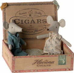 Mum and Dad Mice in Cigar Box